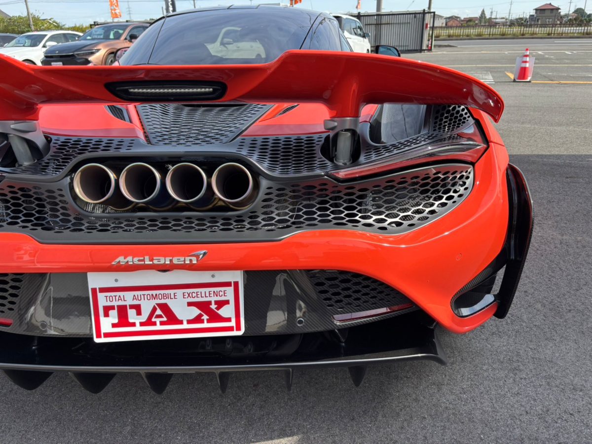 2021 McLaren 765LT — Photo 35 / 39