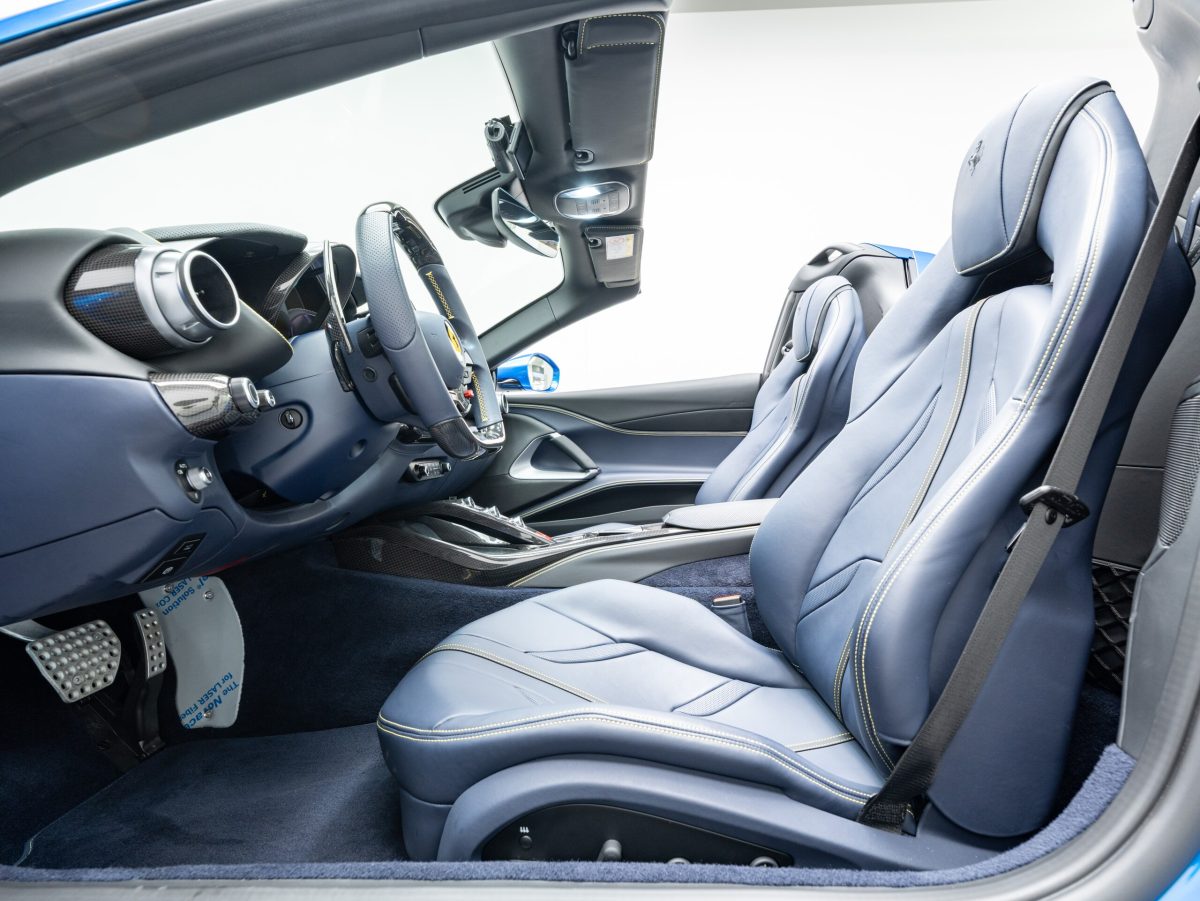 2022 Ferrari 812GTS — Photo 9 / 31