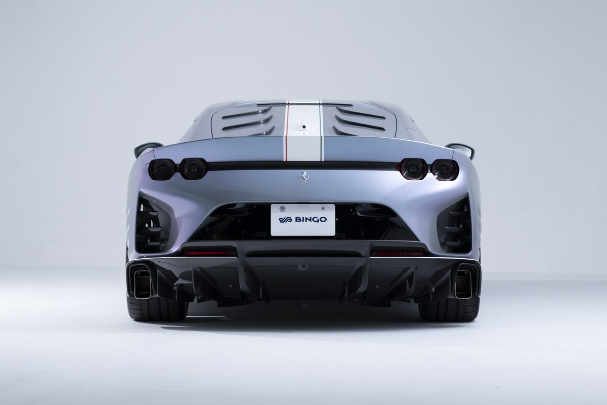 2023 Ferrari 812 Competizione — Photo 4 / 55