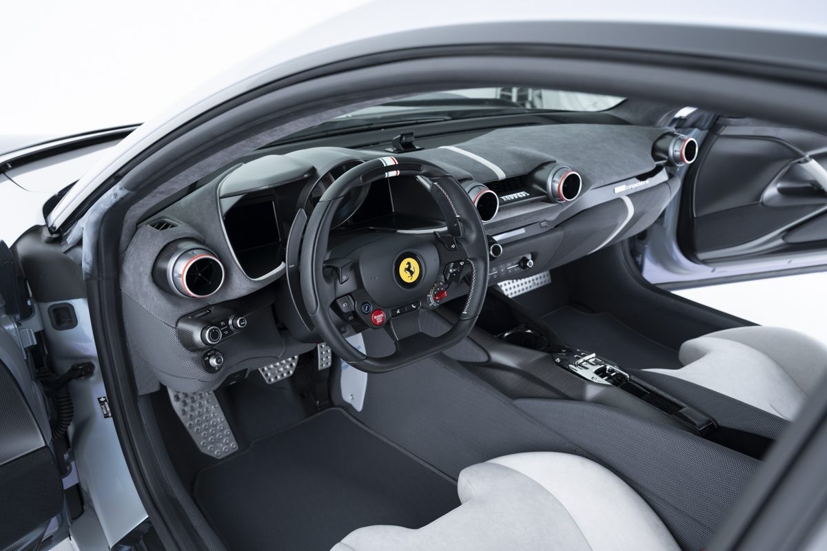 2023 Ferrari 812 Competizione — Photo 8 / 55