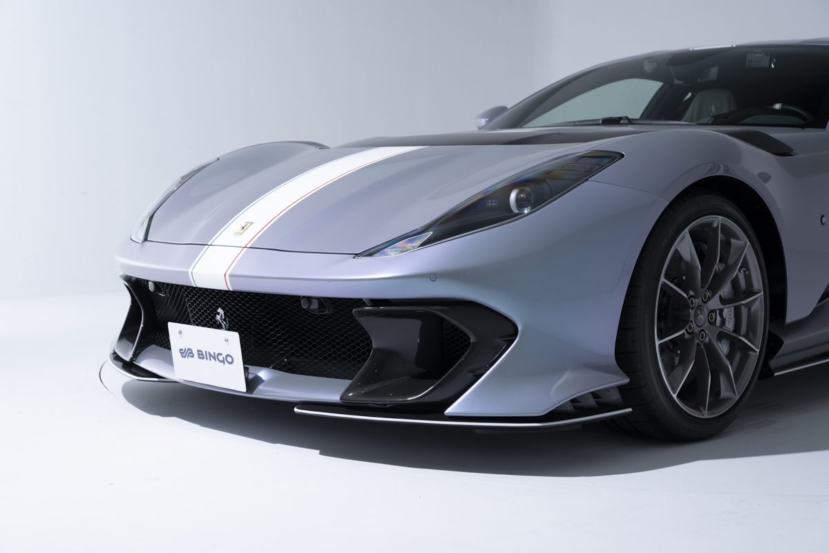 2023 Ferrari 812 Competizione — Photo 12 / 55