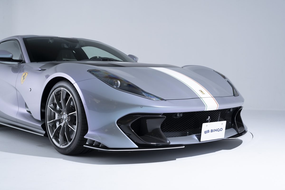 2023 Ferrari 812 Competizione — Photo 13 / 55