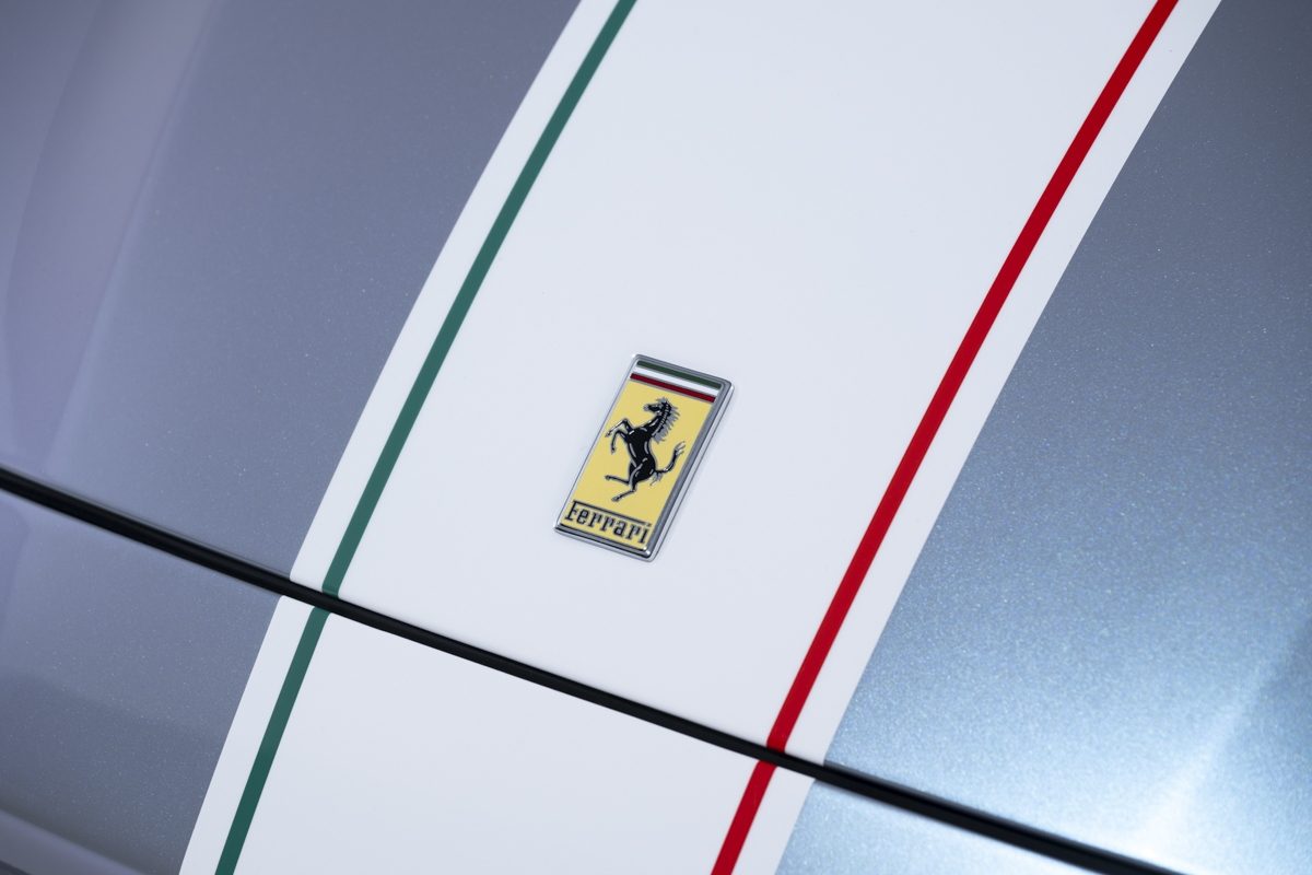 2023 Ferrari 812 Competizione — Photo 17 / 55