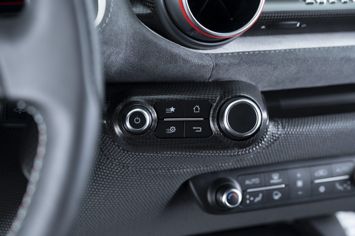 2023 Ferrari 812 Competizione — Photo 35 / 55
