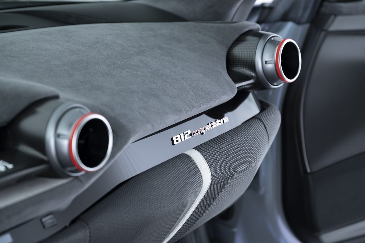 2023 Ferrari 812 Competizione — Photo 40 / 55