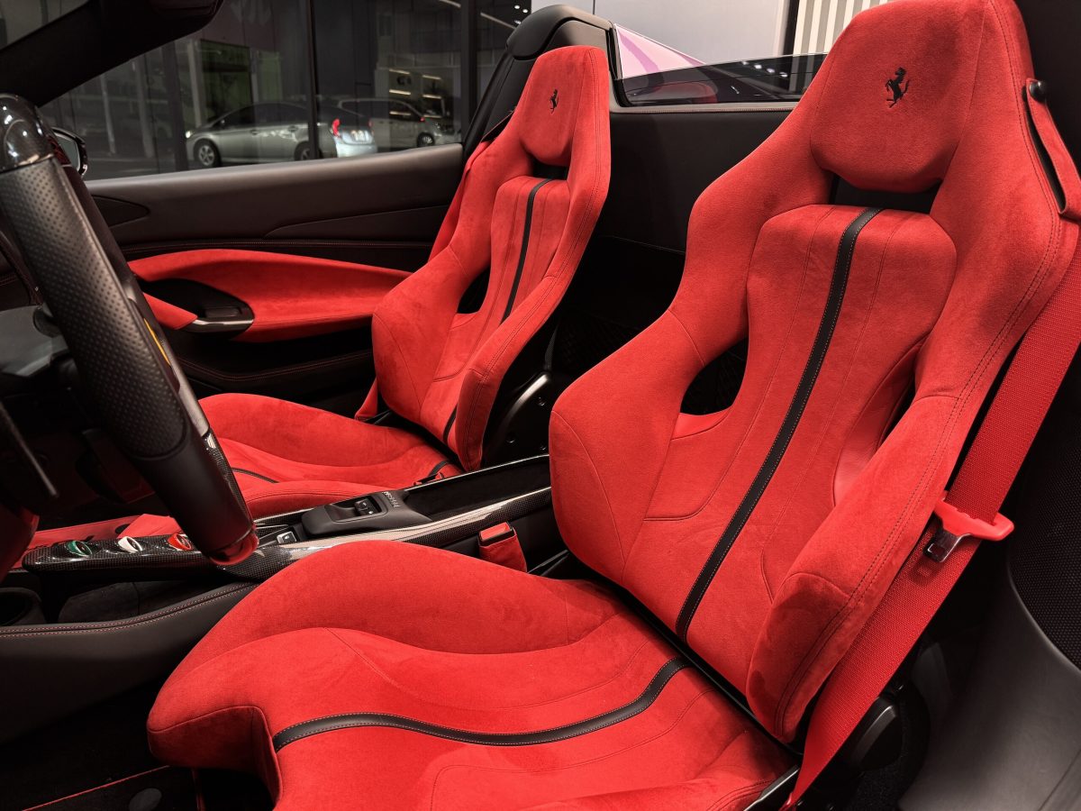 2023 Ferrari F8 Spider — Photo 9 / 28