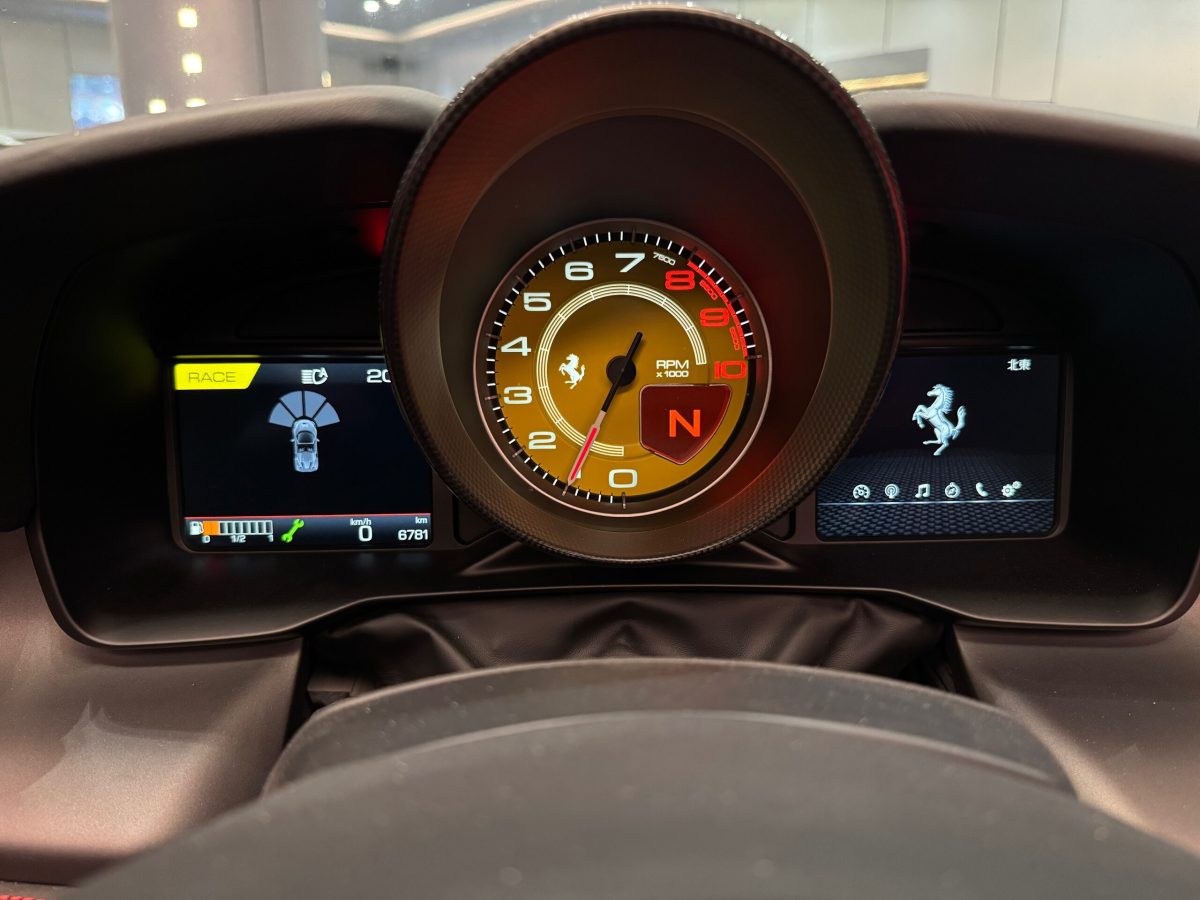 2023 Ferrari F8 Spider — Photo 17 / 28
