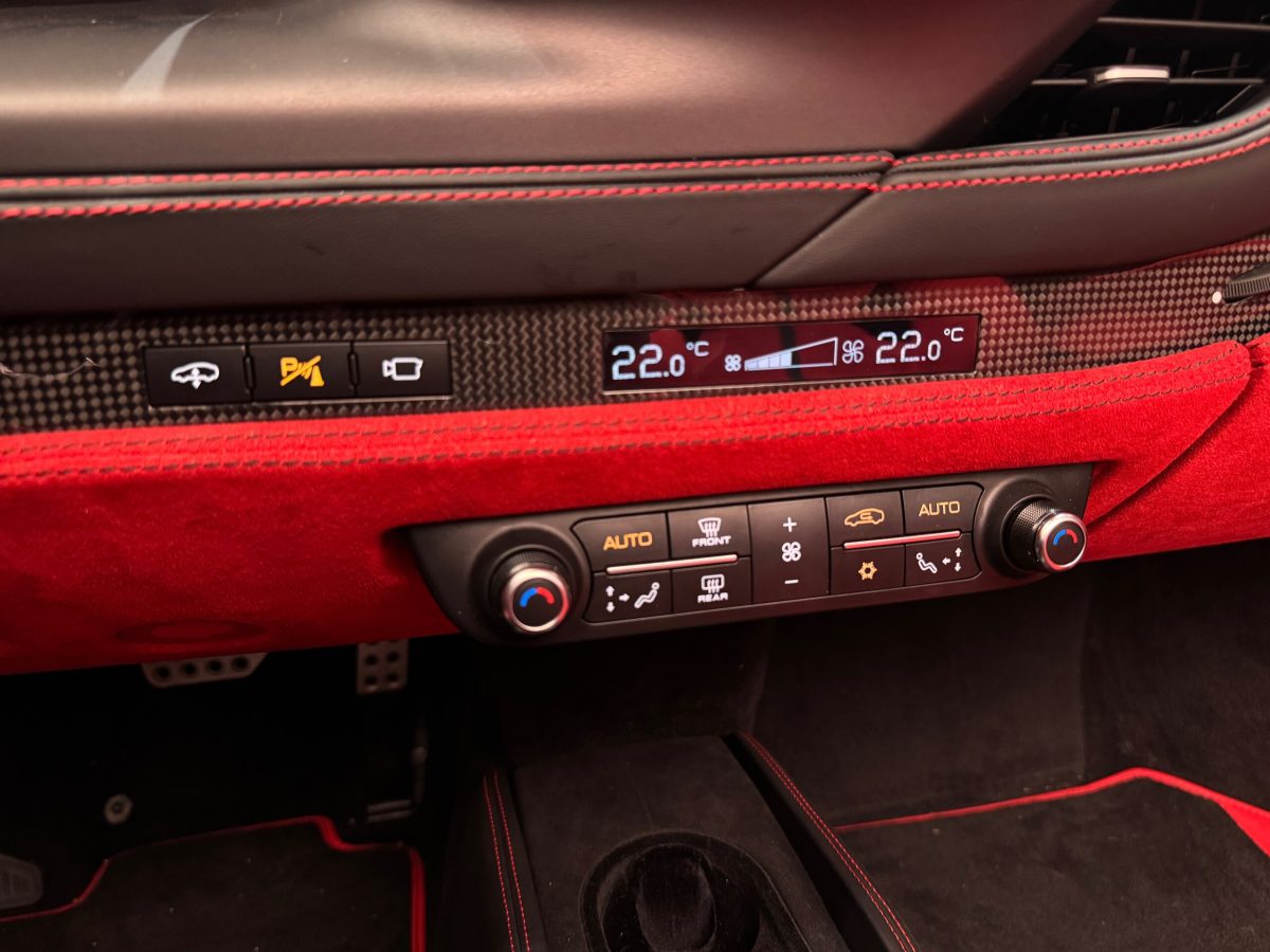 2023 Ferrari F8 Spider — Photo 19 / 28