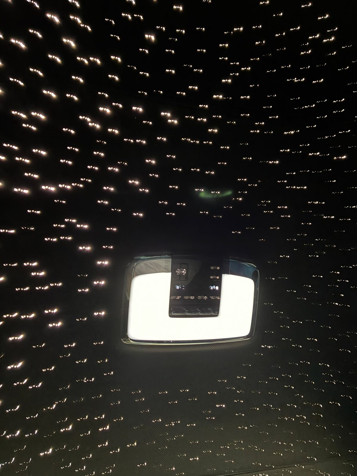 2025 Rolls-Royce Cullinan Black Badge — Photo 30 / 31