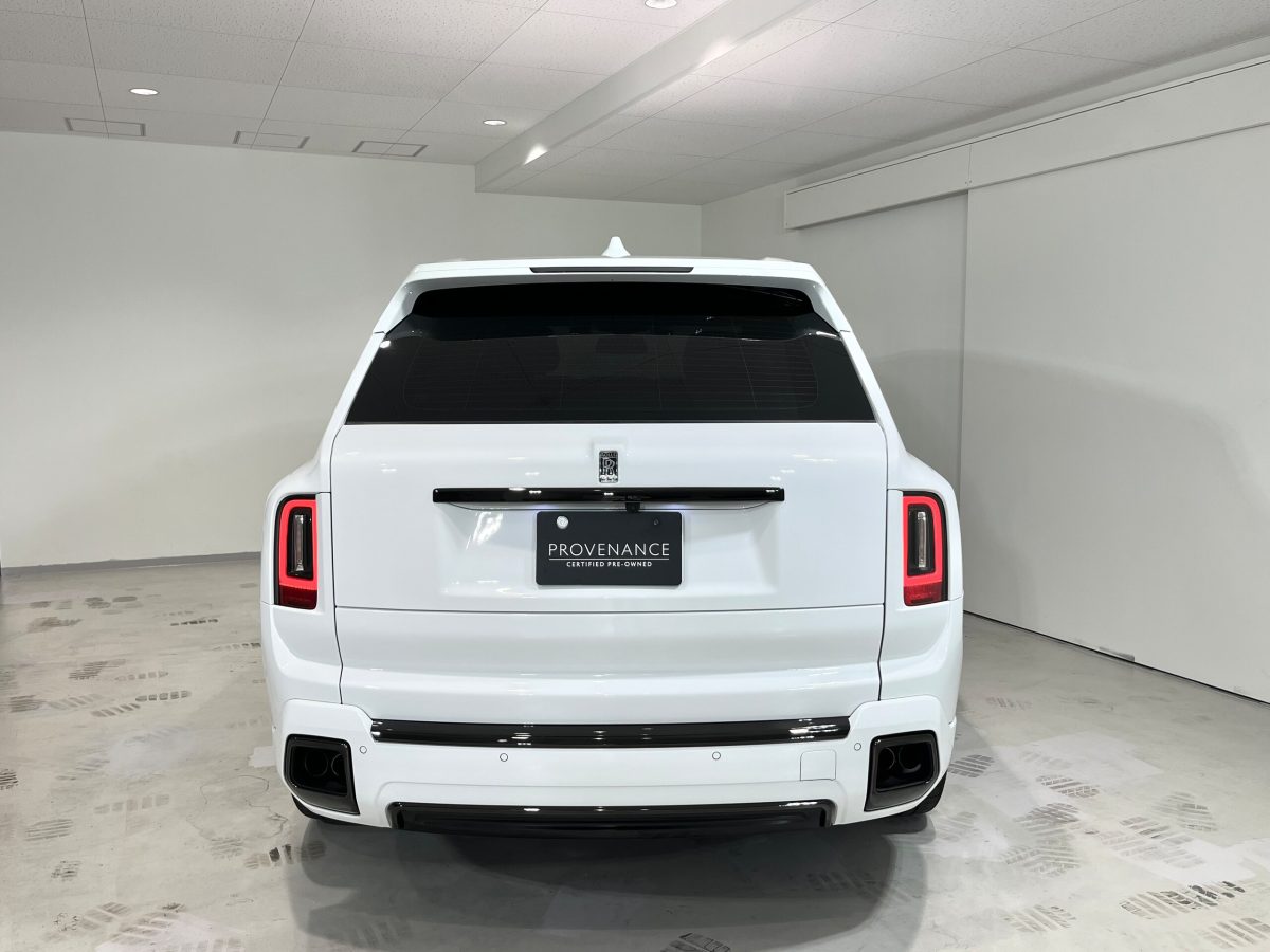 2025 Rolls-Royce Cullinan Black Badge — Photo 4 / 33