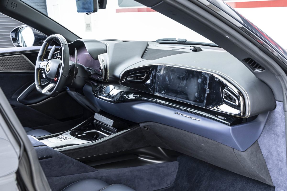 2026 Ferrari Purosangue — Photo 10 / 29