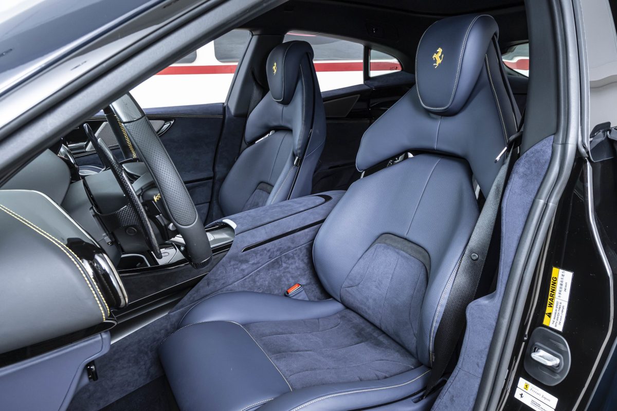 2026 Ferrari Purosangue — Photo 13 / 29