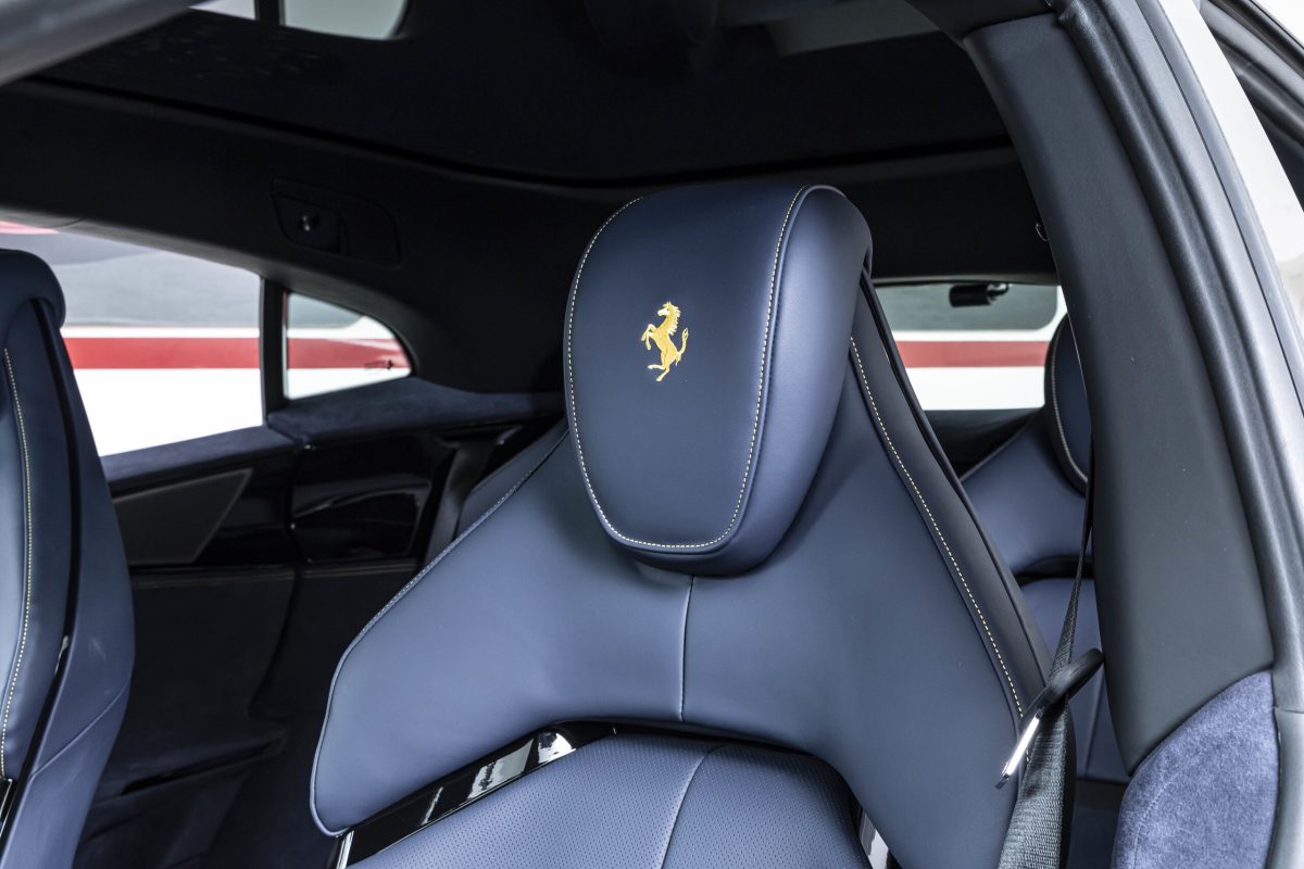 2026 Ferrari Purosangue — Photo 14 / 29