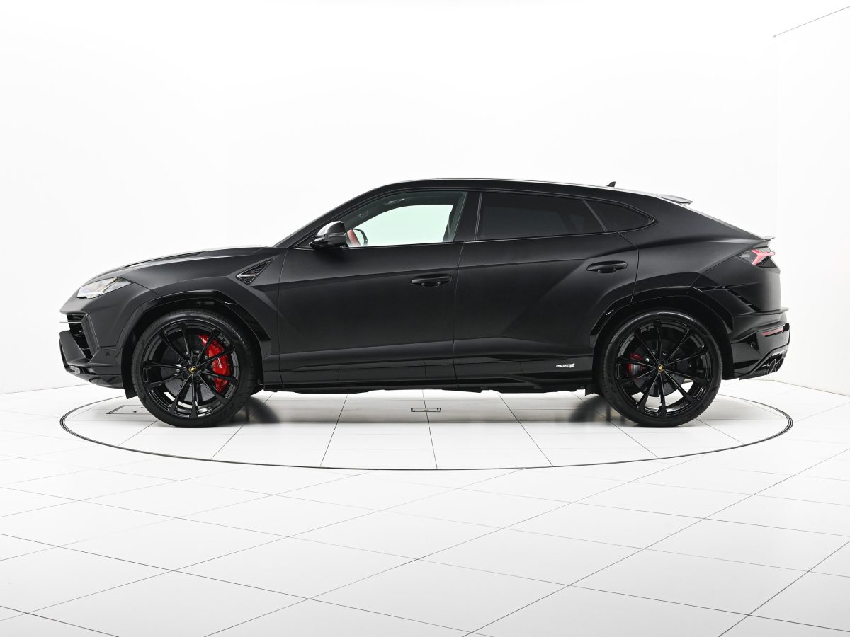 2025 Lamborghini Urus S — Photo 7 / 25