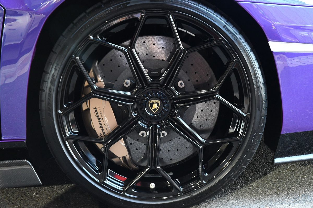 2022 Lamborghini Aventador Roadster LP780-4 Ultimae — Photo 49 / 55