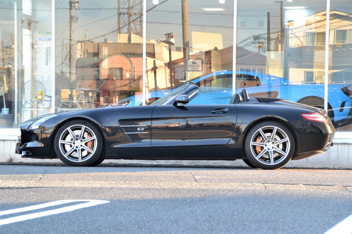 2012 Mercedes Benz SLS AMG Roadster — Photo 4 / 14