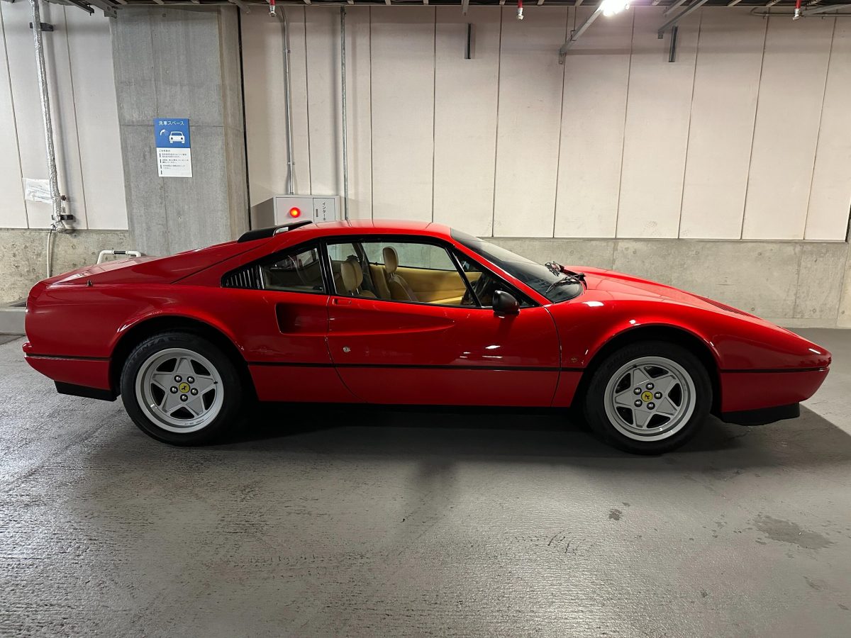 1986 Ferrari 328 GTB — Photo 7 / 19
