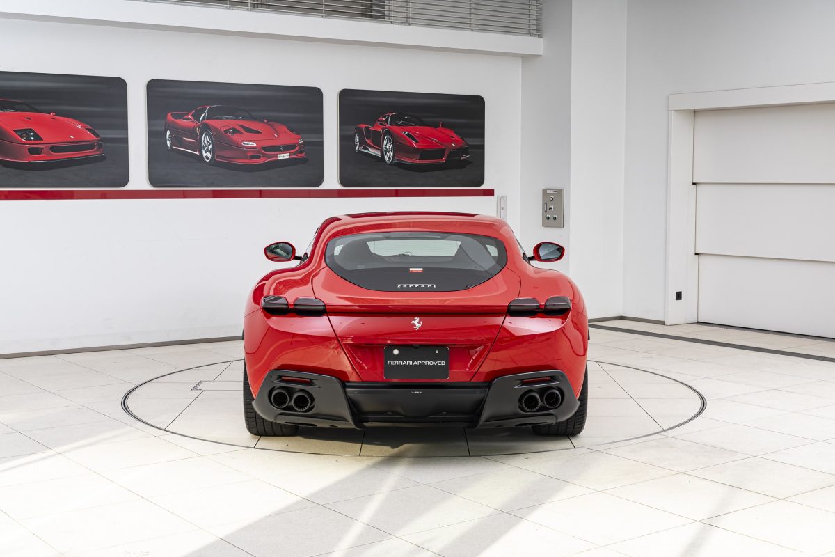 2021 Ferrari Roma — Photo 4 / 26