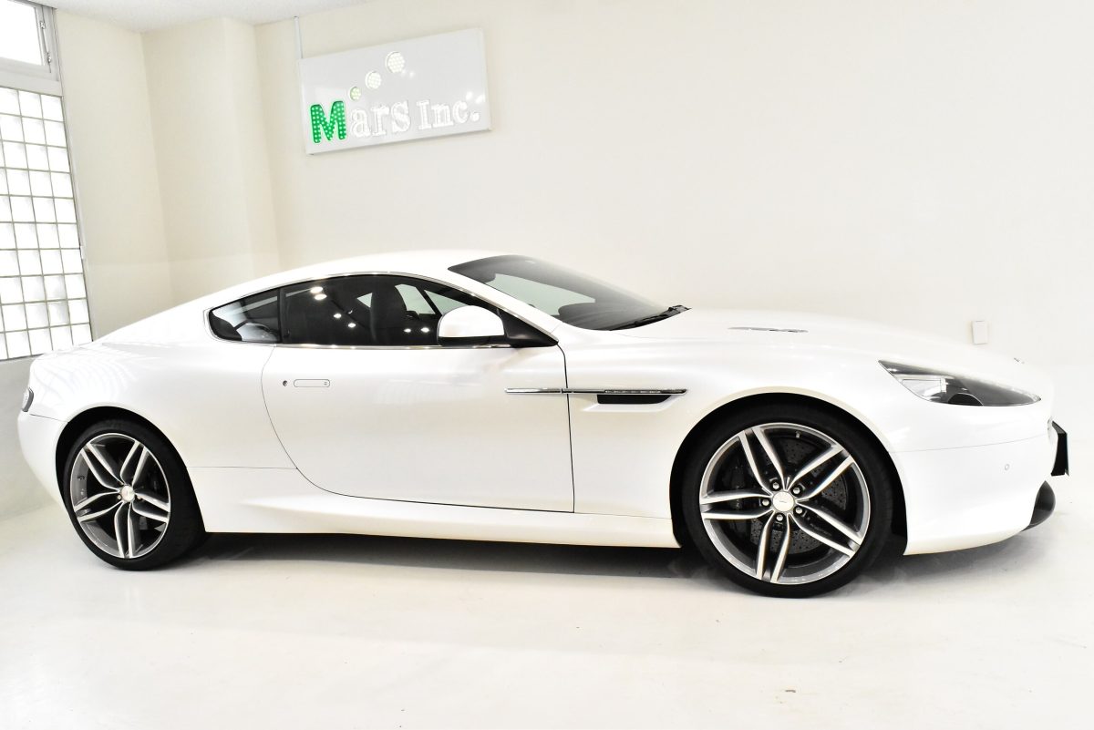 2012 Aston Martin DB9 — Photo 4 / 16