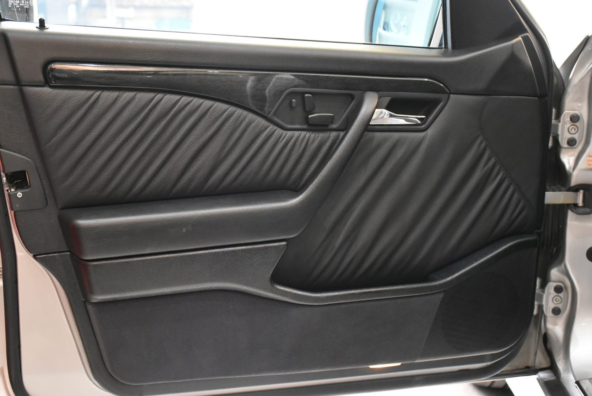 1995 Mercedes Benz C36 AMG — Photo 10 / 13