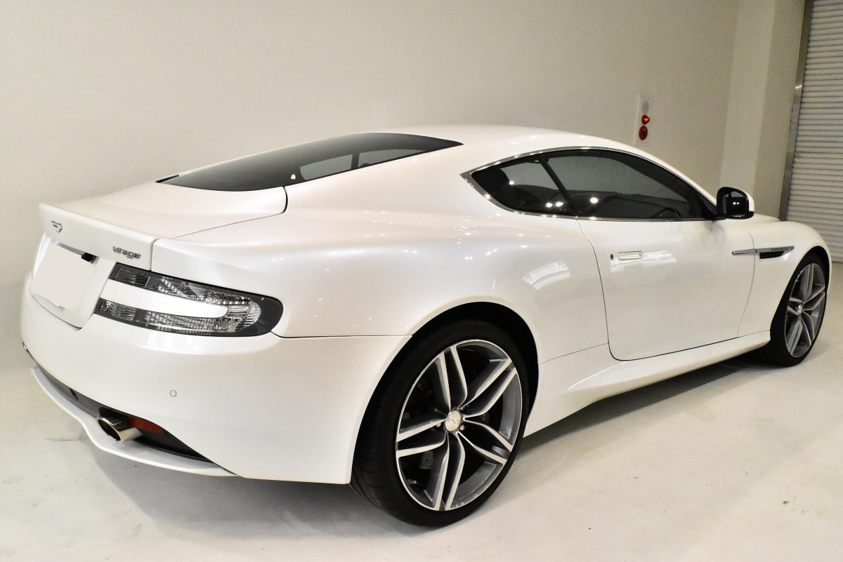 2012 Aston Martin DB9 — Photo 3 / 16