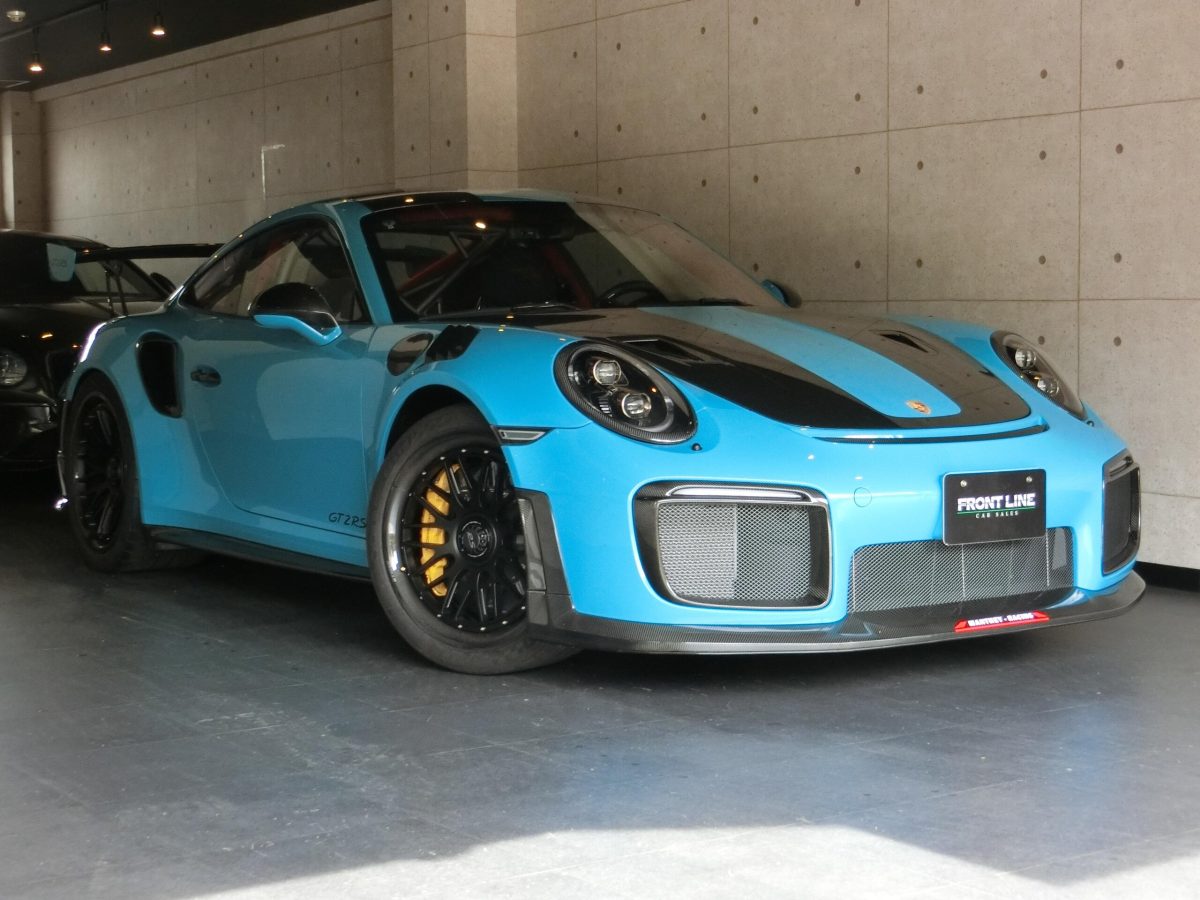 2019 Porsche 911 GT2 RS — Photo 2 / 18