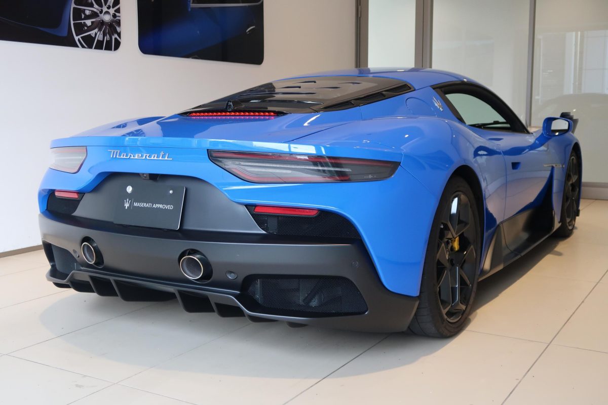 2023 Maserati MC20 — Photo 3 / 19