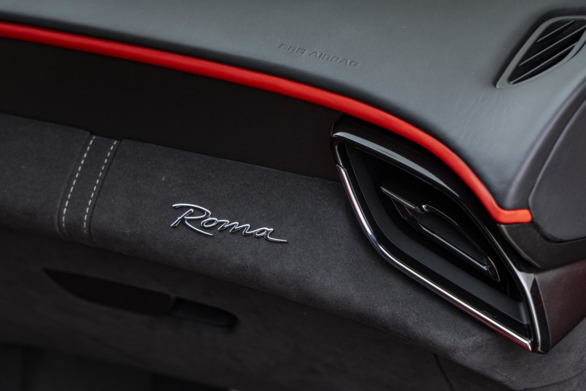 2021 Ferrari Roma — Photo 9 / 26