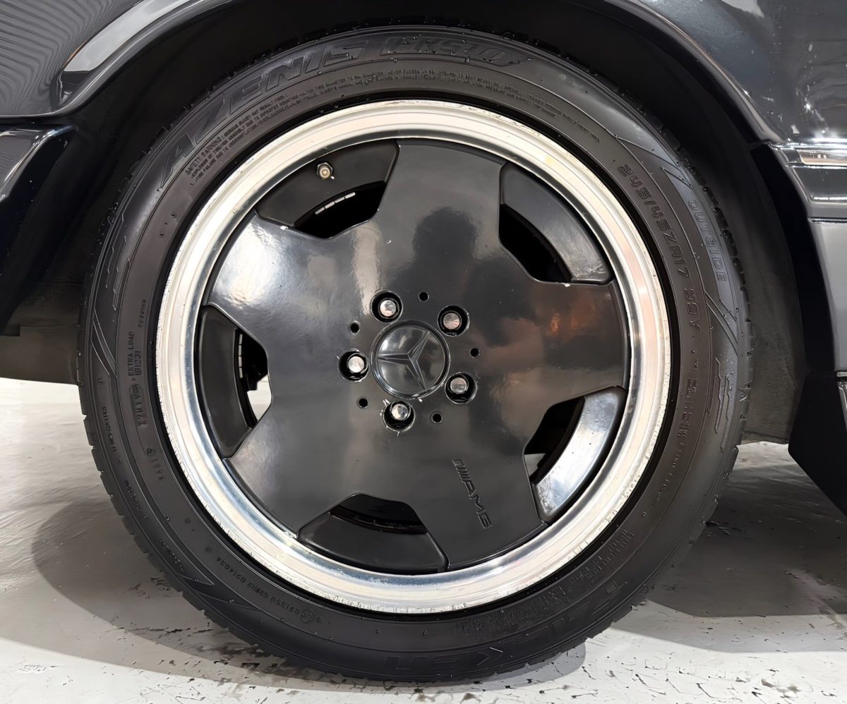 1991 Mercedes Benz 560SEC — Photo 19 / 21