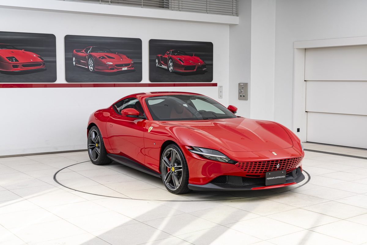 2021 Ferrari Roma — Photo 2 / 26