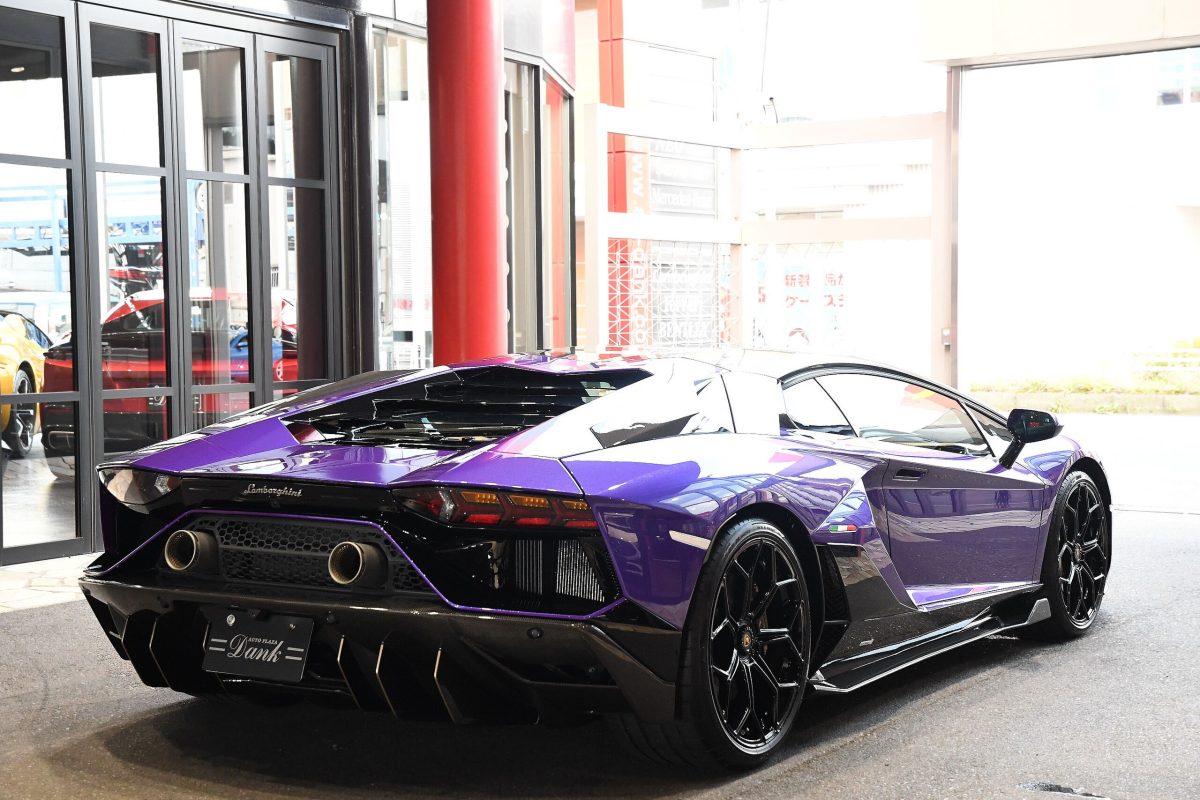2022 Lamborghini Aventador Roadster LP780-4 Ultimae — Photo 3 / 55