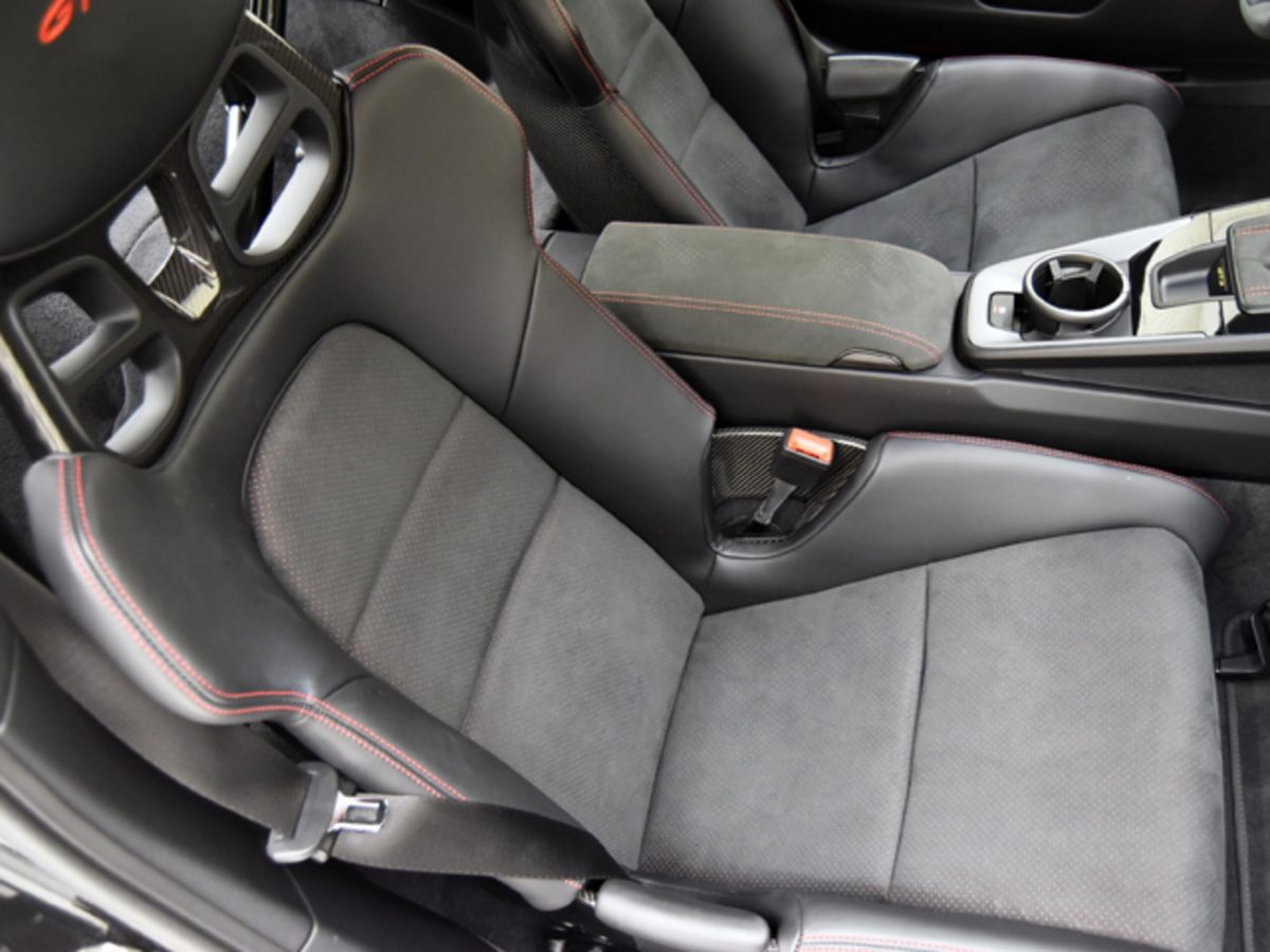 2023 Porsche 911 GT3 — Photo 14 / 16