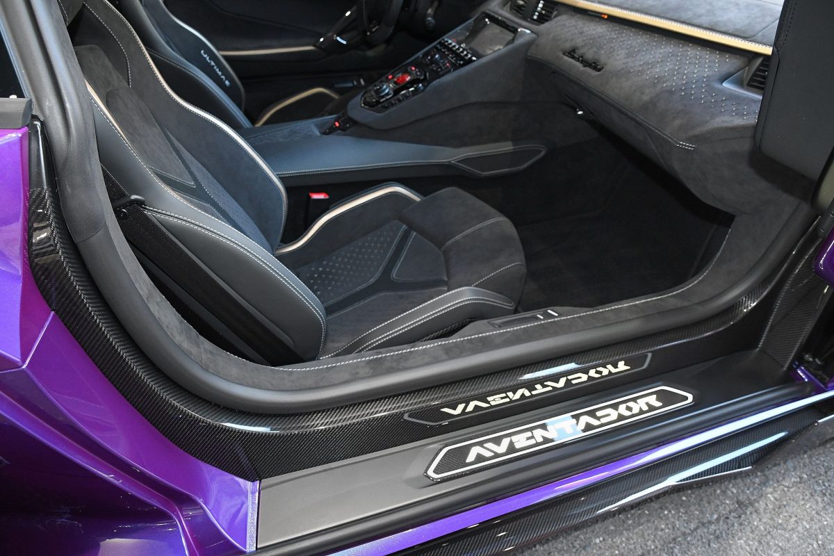 2022 Lamborghini Aventador Roadster LP780-4 Ultimae — Photo 8 / 55