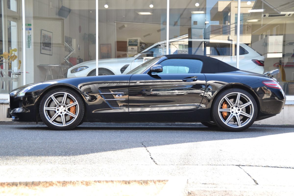 2012 Mercedes Benz SLS AMG Roadster — Photo 5 / 14