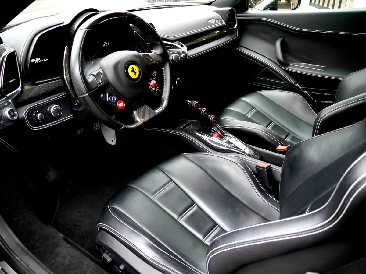 2013 Ferrari 458 Italia F1 DCT — Photo 5 / 10