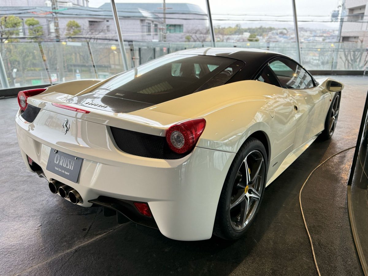 2011 Ferrari 458 Italia F1 DCT — Photo 3 / 10