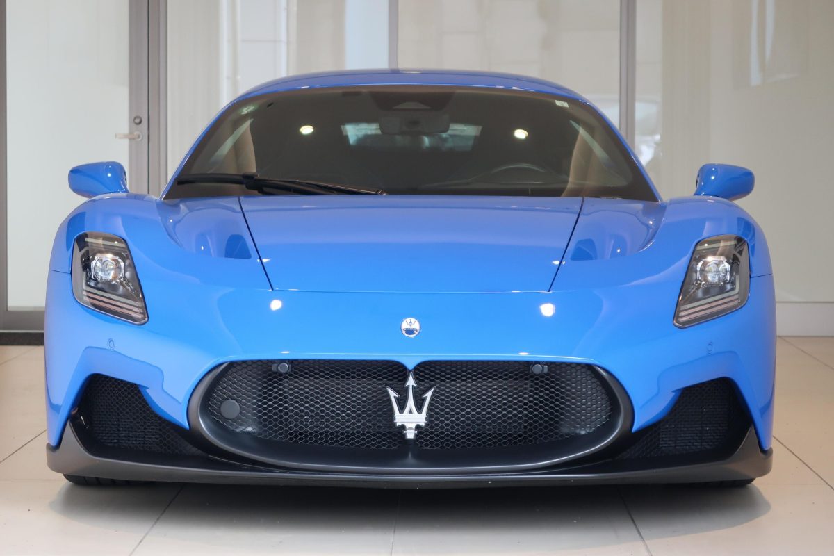 2023 Maserati MC20 for sale in Japan