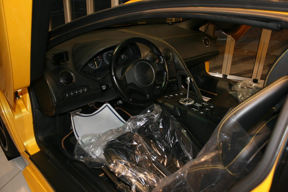 2002 Lamborghini Murcielago — Photo 3 / 11