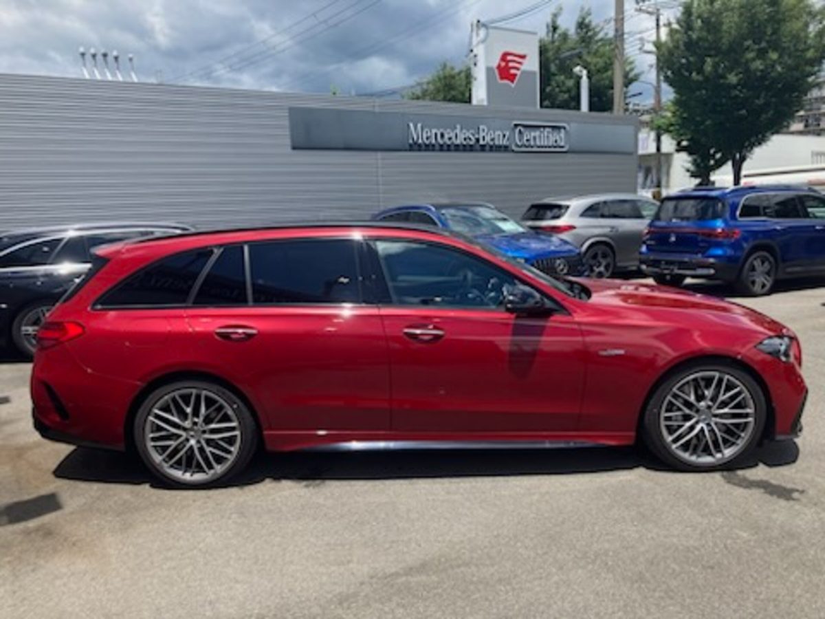 2025 Mercedes Benz C43 AMG — Photo 2 / 19