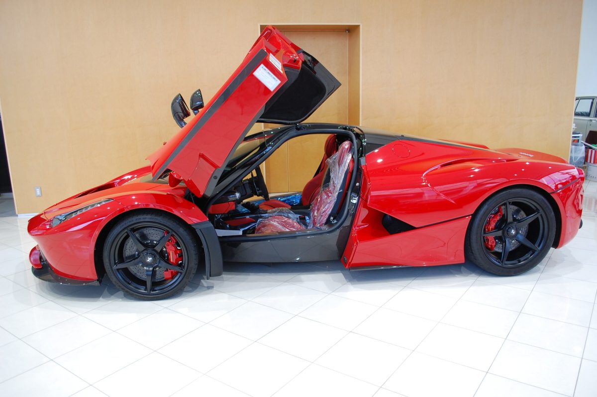 2015 Ferrari LaFerrari — Photo 4 / 13