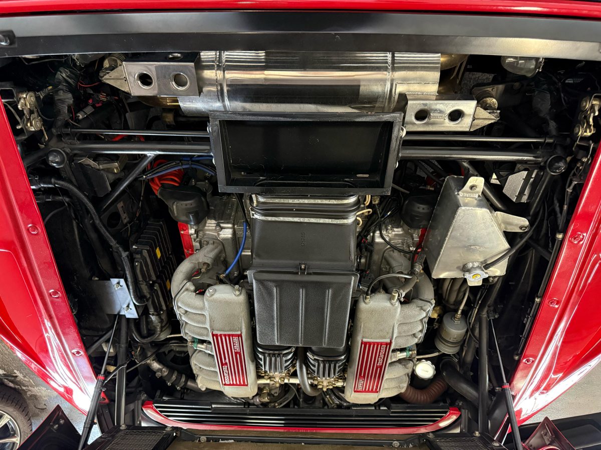 1987 Ferrari Testarossa — Photo 18 / 23