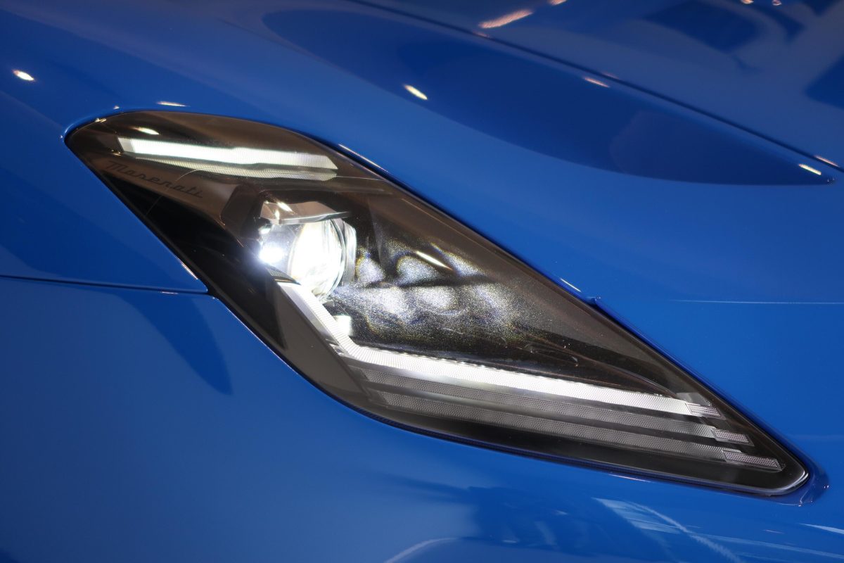 2023 Maserati MC20 — Photo 15 / 19