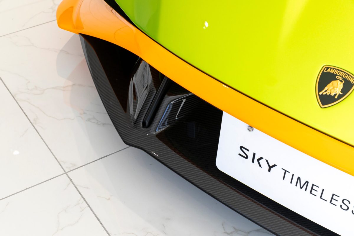 2023 Lamborghini Huracán STO — Photo 5 / 27