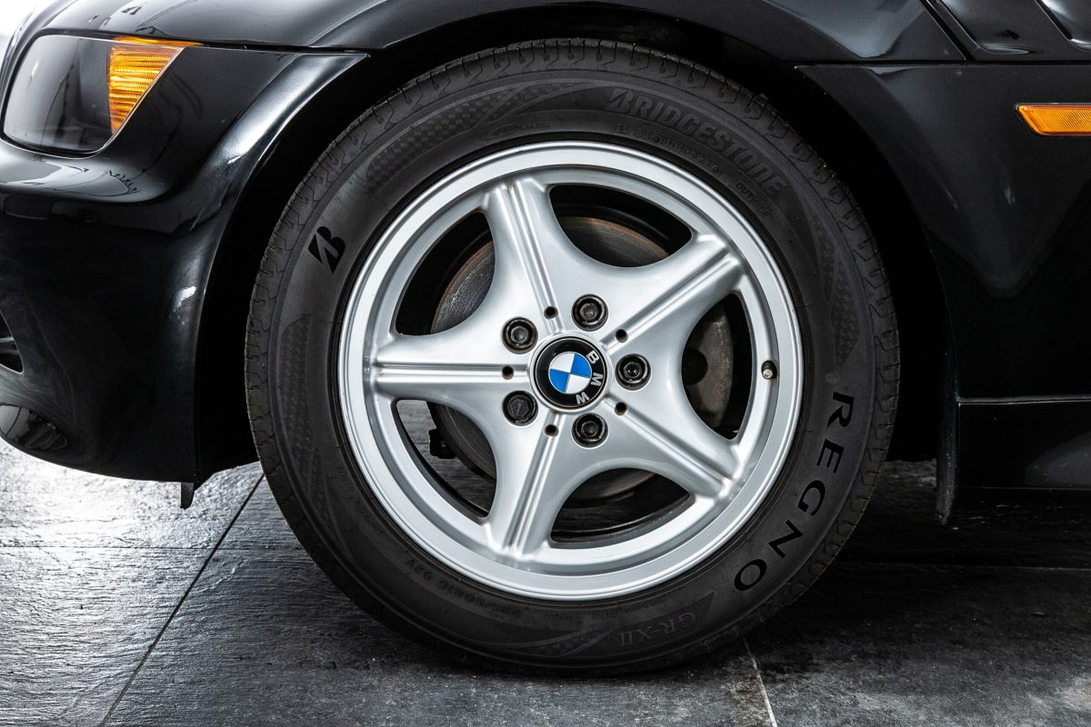 1996 BMW Z3 Roadster — Photo 23 / 26