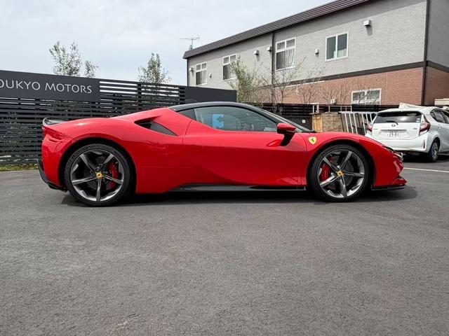 2021 Ferrari SF90 Stradale — Photo 3 / 15