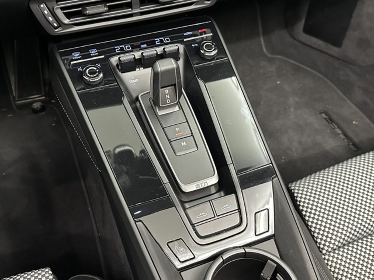 2023 Porsche 911 Targa — Photo 13 / 14
