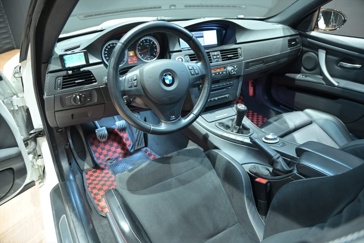 2007 BMW M3 Coupe — Photo 7 / 23