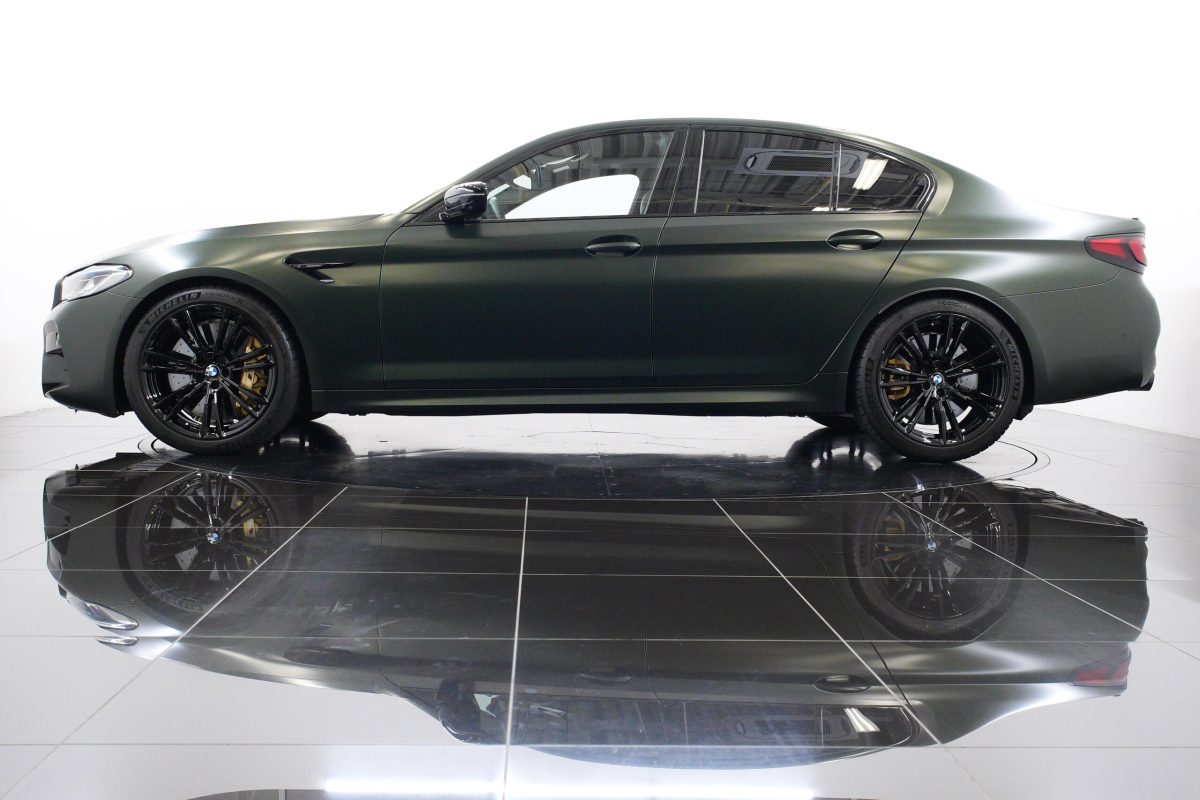 2023 BMW M5 Competition — Photo 2 / 53