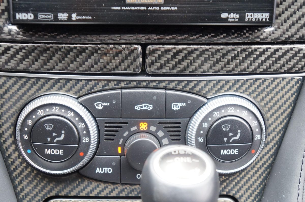 2009 Mercedes Benz SL65 AMG — Photo 13 / 23