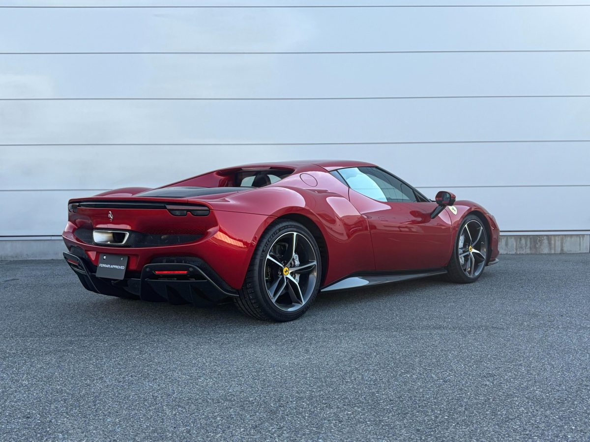2025 Ferrari 296GTB — Photo 3 / 33